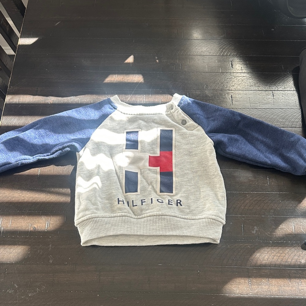 Tommy Hilfiger Gray and Navy Sweatshirt